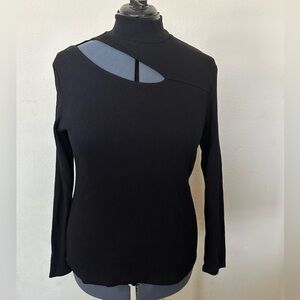 WHO WHAT WEAR Peak-a-boo shoulder turtleneck